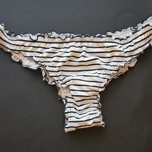 NWT Victorias Secret Y2K Bikini Bottom Scrunch Butt